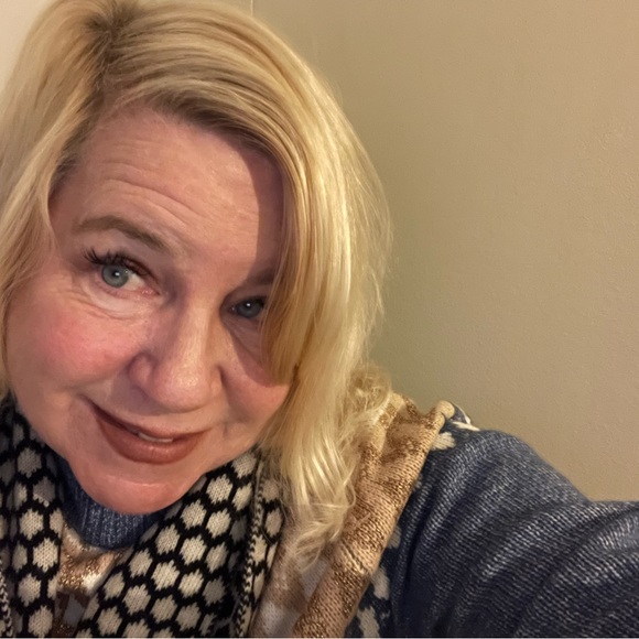 Meet your Posher, Kate - Picture 3 of 7